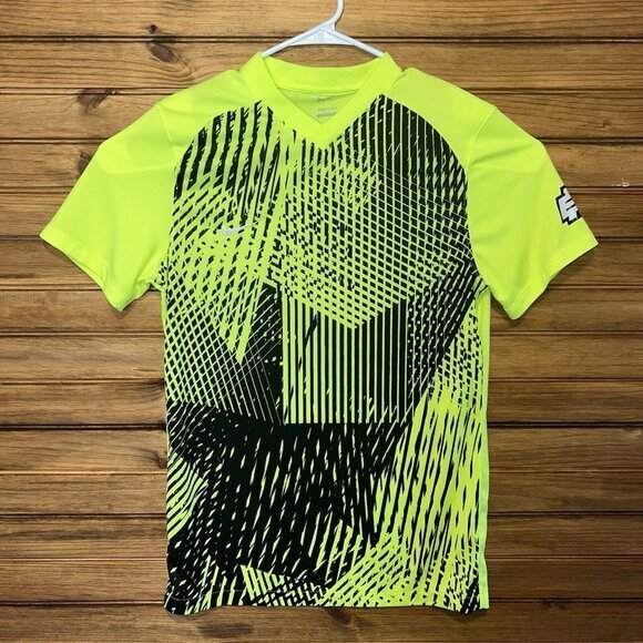 Nike Dri-FIT Precision VI Short Sleeve Soccer Jersey Mens Medium Slim Fit Yellow - Picture 1 of 7
